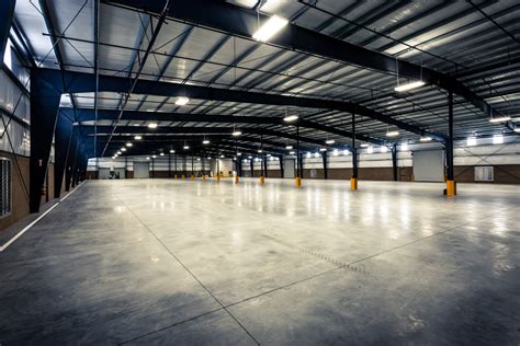 Empty Industrial Warehouse | Design Panoply