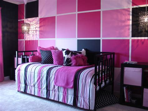 And yes, this applies to your teenage girl's bedroom design ideas as well as her wardrobe choices. 40 Easy Wall Painting Designs