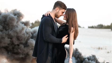 2560x1600 Cute Couple Black Clothing Beach Side 2560x1600 Resolution Hd 4k Wallpapers Images