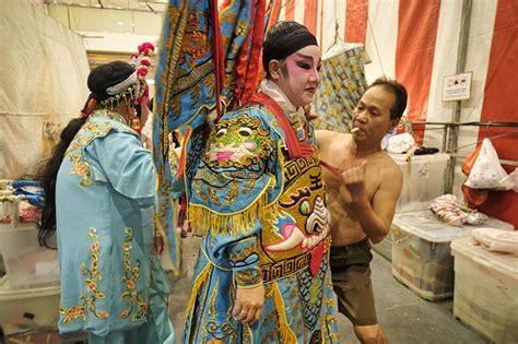 Wayang Chinese Street Opera Stages A Comeback In Singapore Afar
