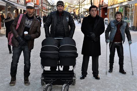Han debuterte i 1965 med novellesamlingen spiraler. Én av to tv-seere så «Lilyhammer» | Kampanje