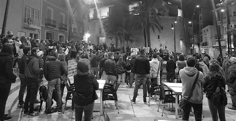 Ver más ideas sobre moda para mujer, ropa, moda. Pego vuelve a la calle para exigir la absolución de los ...