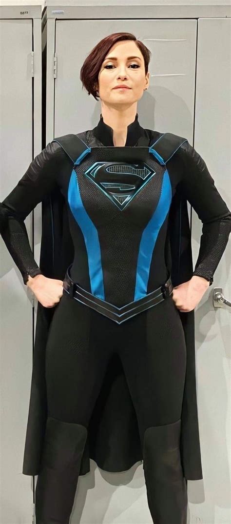 Chyler Leigh As Super Alex Em 2021 Supergirl