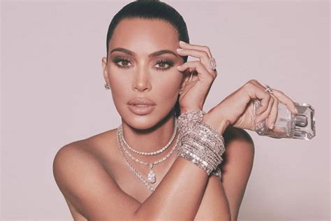 Kim Kardashian Planea Vender Fajas Para Hombres Nueva Mujer