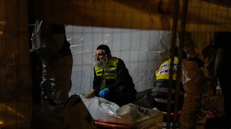 Palestinian Gunman Kills Seven Wounds Three Near Jerusalem Synagogue