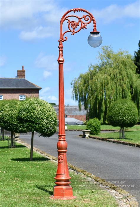 25m Antique Red Victorian Globe Cast Iron Lamp Post