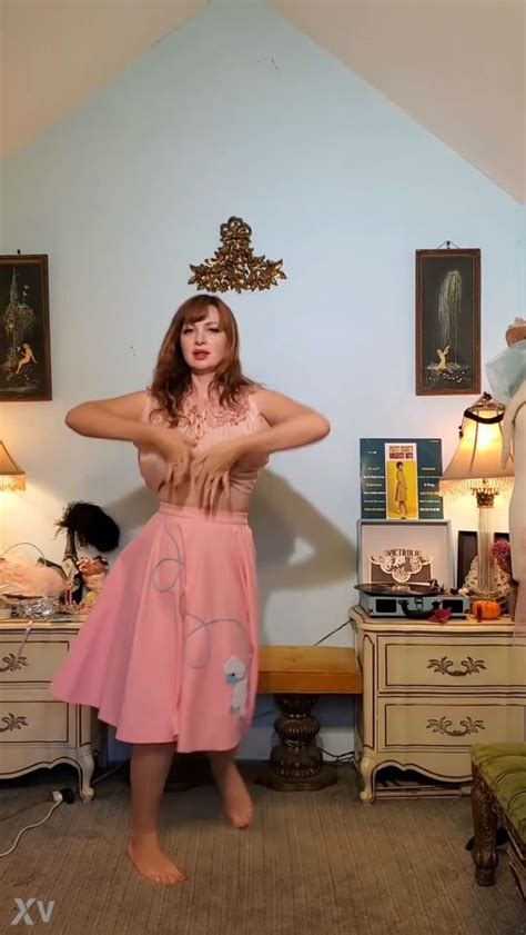 Dainty Rascal Dancing In Sexy Pinup 50s Outfit Ondotea PeekVids