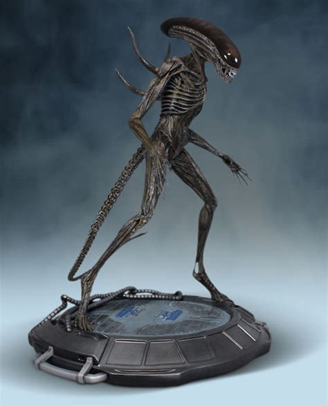 Action, adventure, horror, science fiction, suspense, thriller. Alien: Covenant Xenomorph Statue by Hollywood Collectibles ...