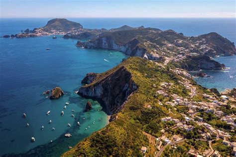 22 Gorgeous Seaside Towns In Italy Arcipelago Vacanze In Italia