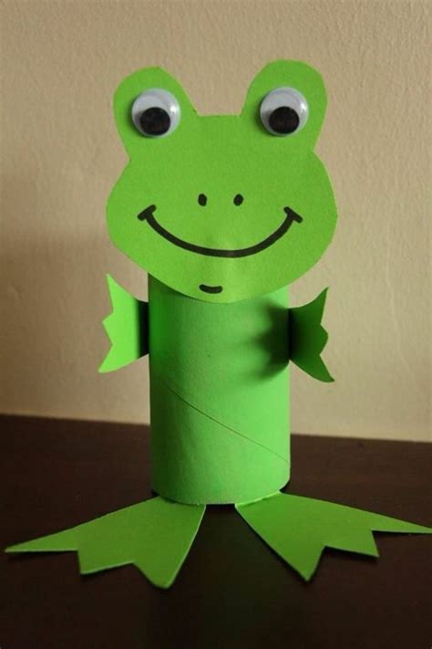 Nach weihnachten ist ostern die perfekte zeit für sie, kreativ zu sein und die kreativität der kinder mit tollen bastelprojekten zu fördern. Basteln mit Klorollen zu Ostern - 50 einfache Bastelideen ...