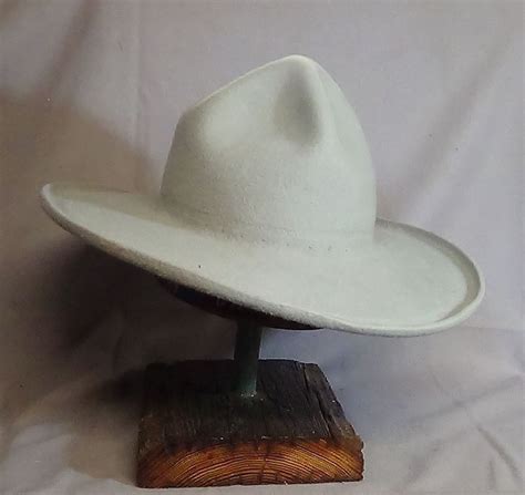 Cowboy Hat Styles Mens Cowboy Hats Cowboy Gear Western Hats Vintage