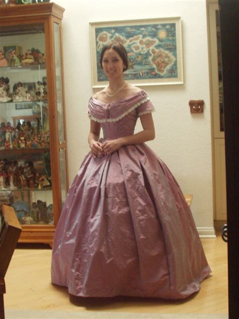 This gown is made of cotton batiste and comes with there are 68 1860s ball gown for sale on etsy, and they cost $336.03 on average. 146 best Costumes: 1860-1870 (Ballgowns and Evening Wear ...