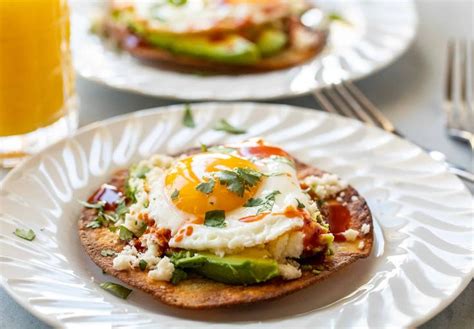 Breakfast Tostada With Eggs Recipe In 2020 With Images Egg Dishes
