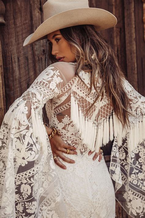 Boho Western Wedding Dress The Perfect Choice For A Relaxed Wedding