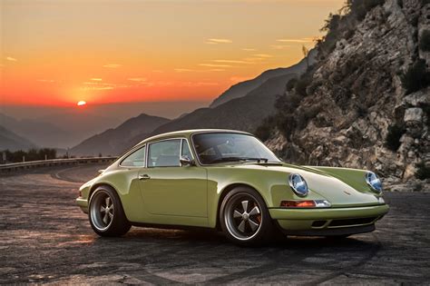 Select from premium porsche 911 of the highest quality. Porsche 911 Manchester is nieuw meesterwerk van Singer ...