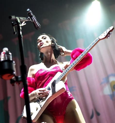 pin by samantha henderson on style role models st vincent annie clark music images annie clark
