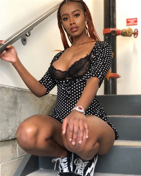 Raven Tracy Shesfreaky