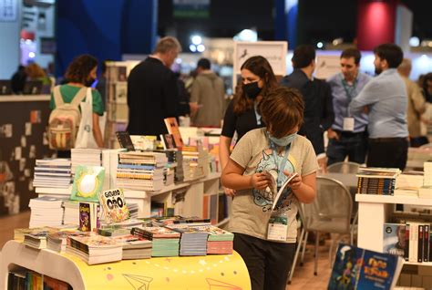 La Feria Del Libro Recibi Visitantes Y Se Transform En La