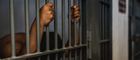 Manhunt Underway As 12 Inmates Break Out Of Alabama Prison 1 Still At