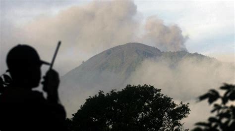 Kiwis Still Stranded In Bali Because Of Volcanic Ash Newshub
