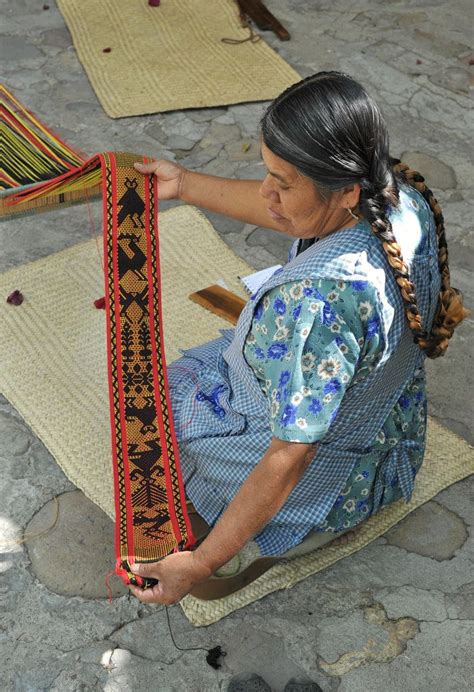 Mexico Oaxaca Weaver Tejedora Weaving Scarfs Mexican Fabric Weaving