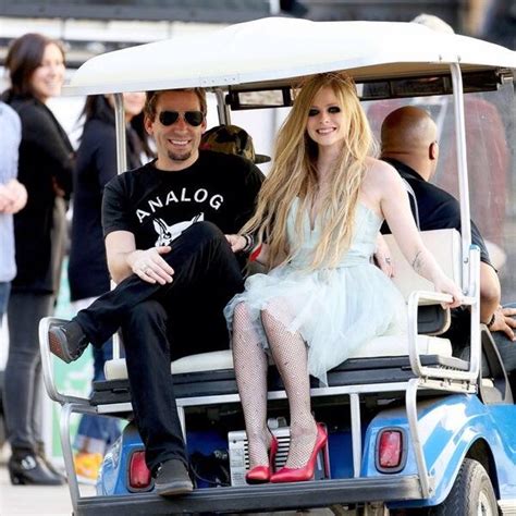 RDT Avril Lavigne Namorando há meses Avril Lavigne fala sobre