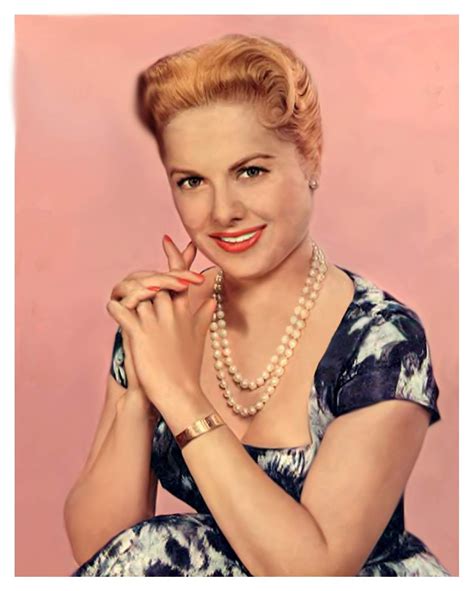 Pictures Of Martha Hyer