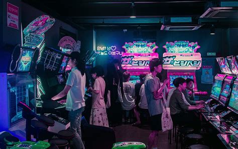 People Playing Arcade Games Seoul Korea Neon For You Anime Arcade