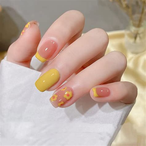 Detalle imagen uñas acrilicas amarillas con rosa Thptnganamst edu vn