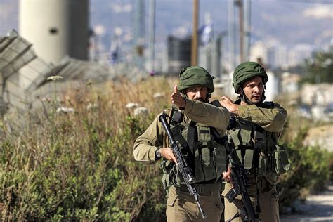 Palestine Israeli Soldiers Attack Tv Journalists Ifj