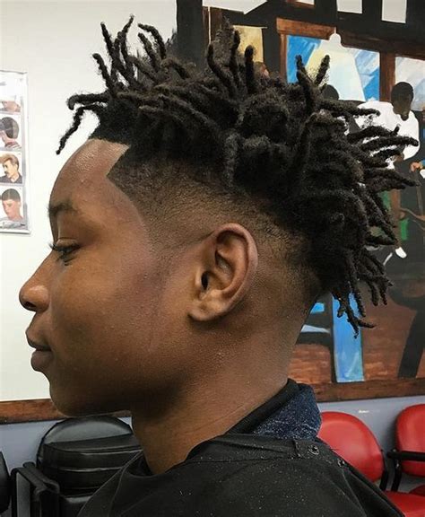 By researching the different names and types of haircuts for men, guys can make sure they choose from the best cuts and styles of the year. The Hottest Men's Dreadlocks Styles to Try