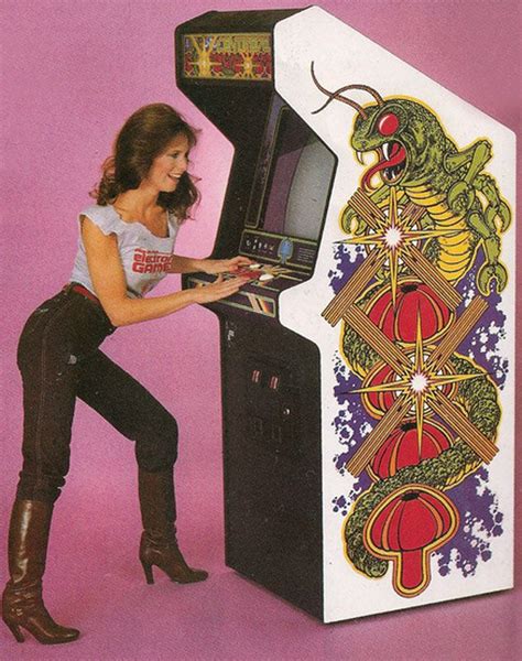 Centipede Never Saw Her At Sims Bowl Vintage Video Games Vintage