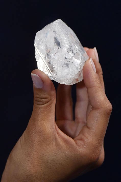 Lucara Shares Drop After Its Giant Diamond Fails To Sell At Auction