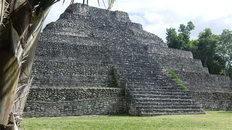 Mayan Pyramid At The Chacchoben Ruins In Costa Maya Mexico Wonders