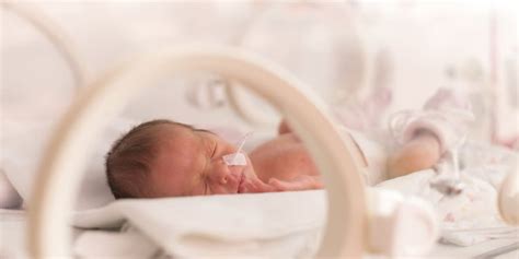 What To Expect When Your Baby Is Born Premature Healthnews