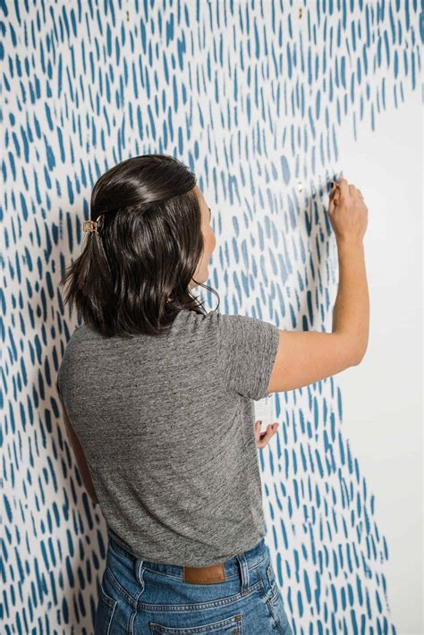 I Mimic The Wallpaper Do A DIY Brushstroke Accent Wall