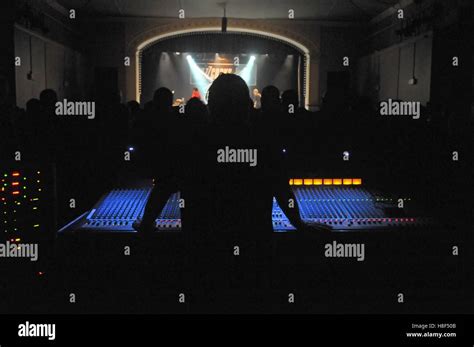 Sound Engineer Concert Hi Res Stock Photography And Images Alamy