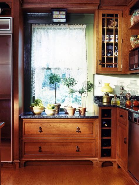 Best Low Window In Kitchen Design Ideas & Remodel Pictures | Houzz