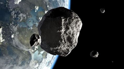 Kok Bisa Asteroid Sebesar Lapangan Bola Yang Hampir Tabrak Bumi Lolos