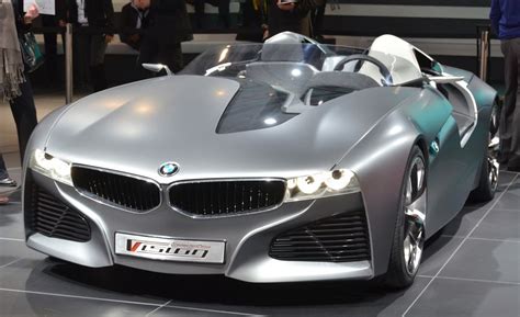 Bmw Vision Connecteddrive Concept Photos And Info Car And Driver