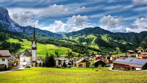 Five Beautiful Villages To Visit In South Tyrol