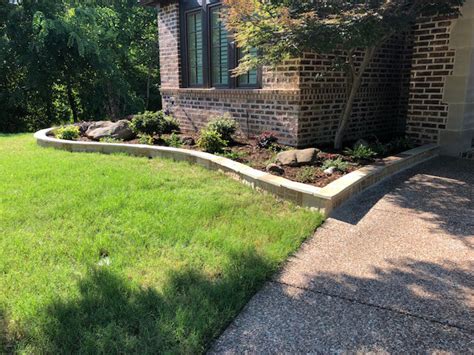 Landscaping Stone Borders Around Flower Beds