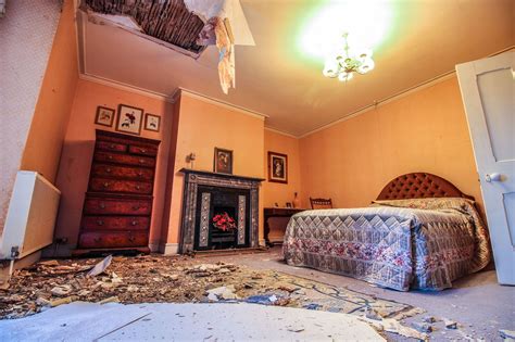 Inside The Creepy Abandoned 150 Year Old Mansion All The Pictures Lincolnshire Live