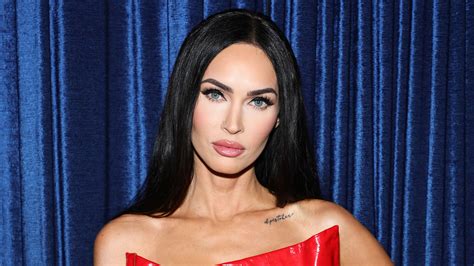 Megan Fox Claps Back At Bulls Claims That She S Miserly Sharing Friend S Gofundme Page