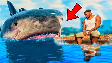 Playing As A Megalodon Shark In Gta 5 Mods Youtube