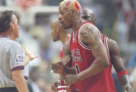Dennis Rodman Trashes Larry Bird With Eye Popping Comment The Spun