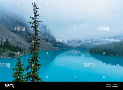 Moraine Lake Banff Canada Stock Photo Alamy