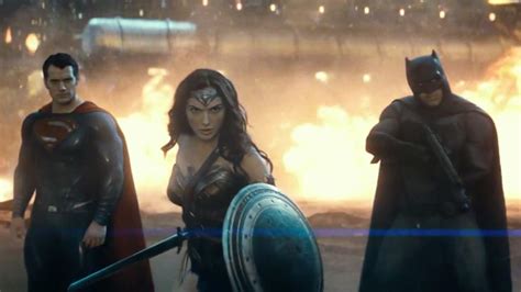 Watch Batman Superman And Wonder Woman Take On Doomsday In New Dawn Of