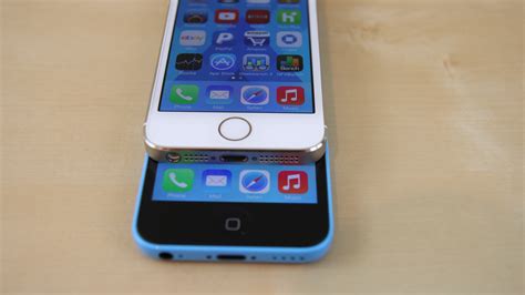 Apple Iphone 5s Vs 5c Comparison Wfeatures Huffpost