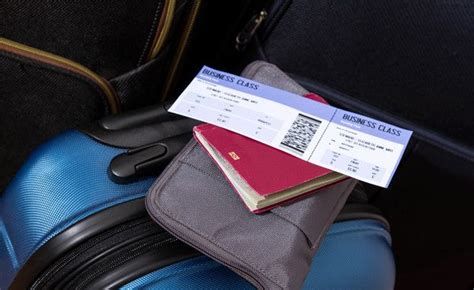 איך חוסכים בטיסה ומלון לחול Cheapest Airline Tickets Lowest